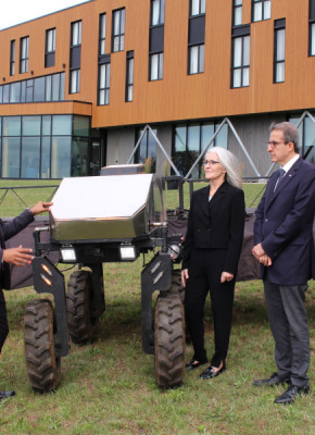 Dr. Aitazaz Farooque (left), Professor and Associate Dean of the UPEI School of Climate Change and Adaptation, speaks with Dr. Wendy Rodgers, President and Vice-Chancellor of UPEI, and Dr. Alejandro Adem, President, Natural Sciences and Engineering Research Council of Canada, at a recent federal funding announcement at UPEI’s Canadian Centre for Climate Change and Adaptation in St. Peter’s Bay, PEI.