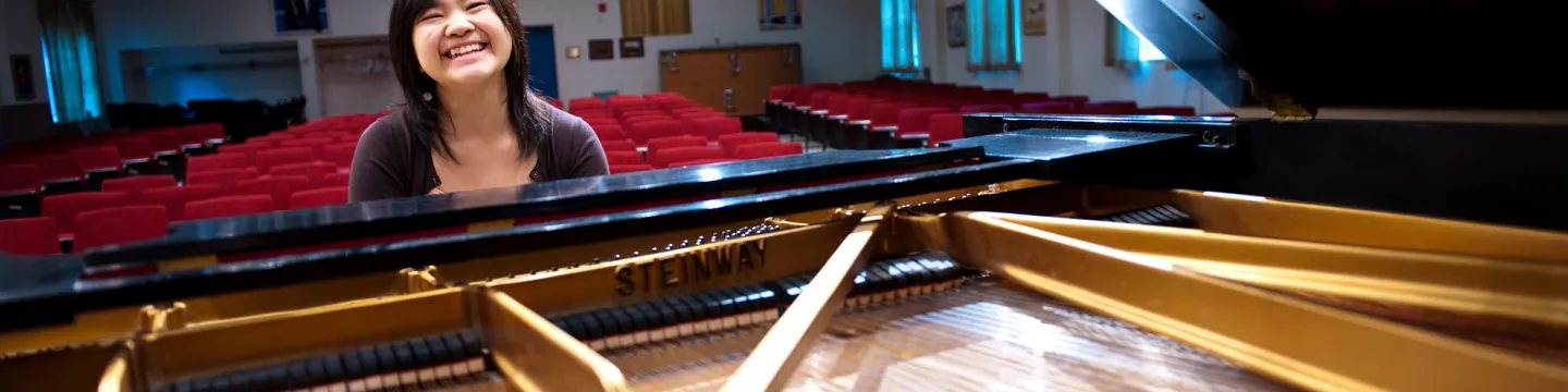 echo lau in the steel recital hall